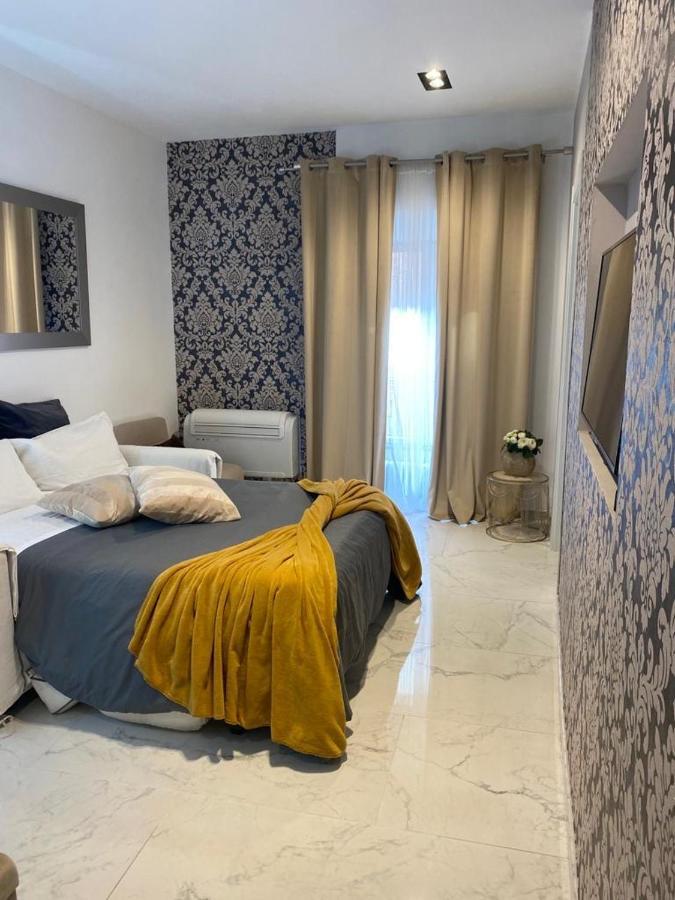 Appartamento Via Del Corso Рим Екстер'єр фото